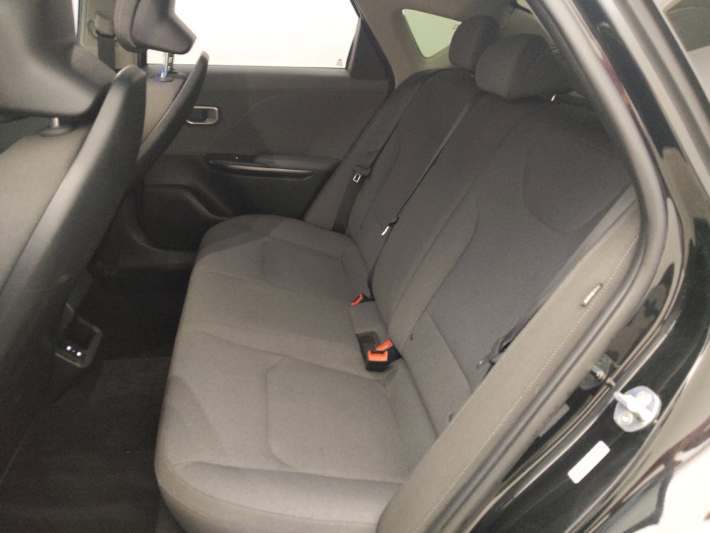 Used 2025 Kia K4 FWD image 18
