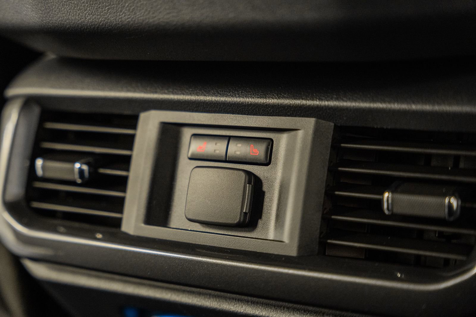 Certified 2023 Ford F150 Lariat w/ Equipment Group 502A High image 42