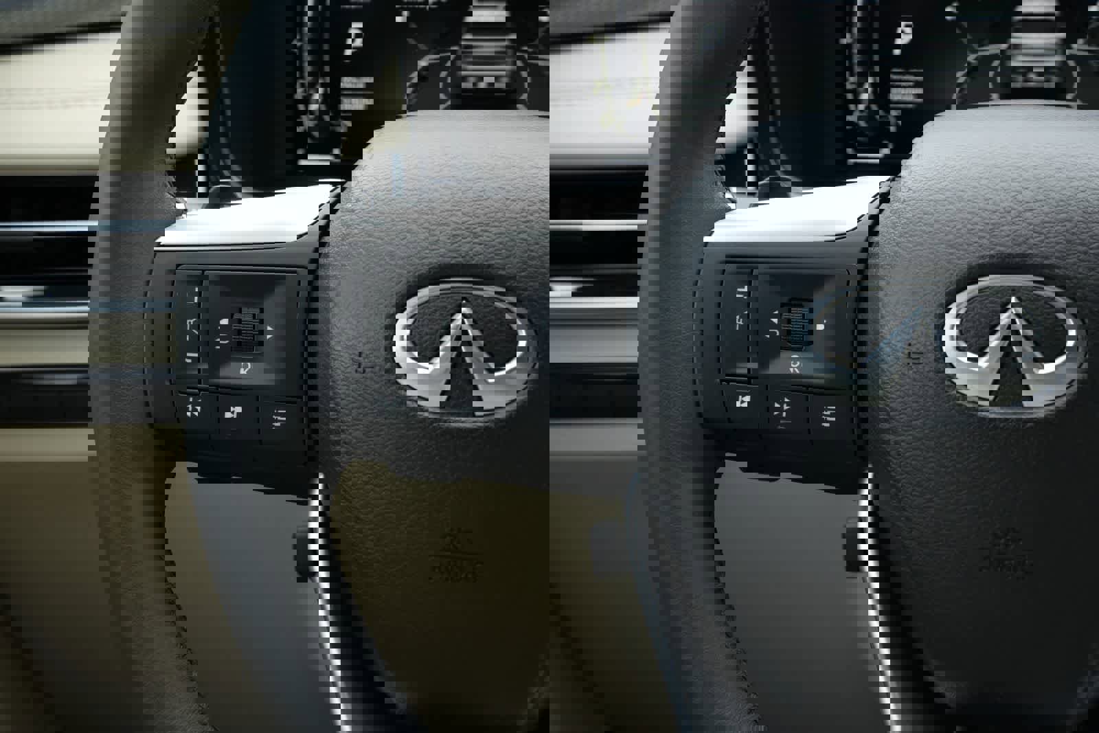 Certified 2023 INFINITI QX60 Luxe w/ Cargo Package FWD image 10