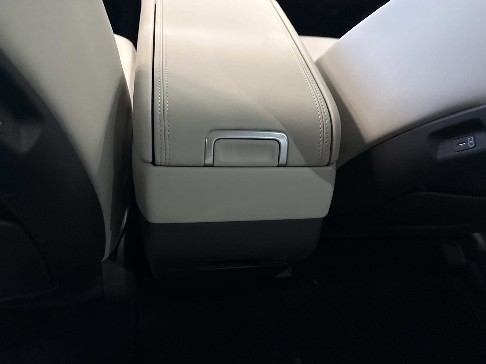 Certified 2025 Hyundai Santa Fe SEL image 17