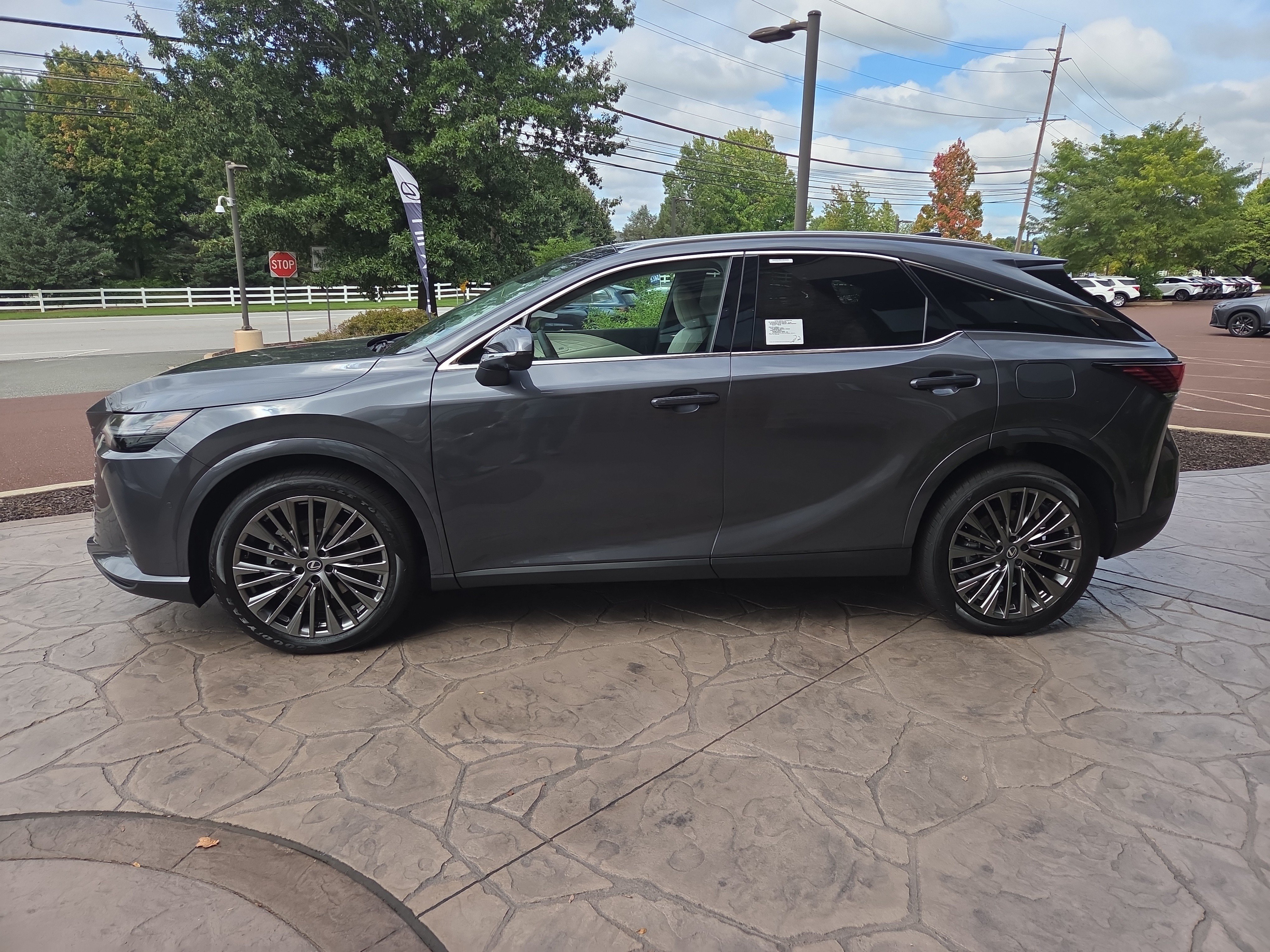 New 2026 Lexus RX 350 AWD w/ Convenience Package image 5