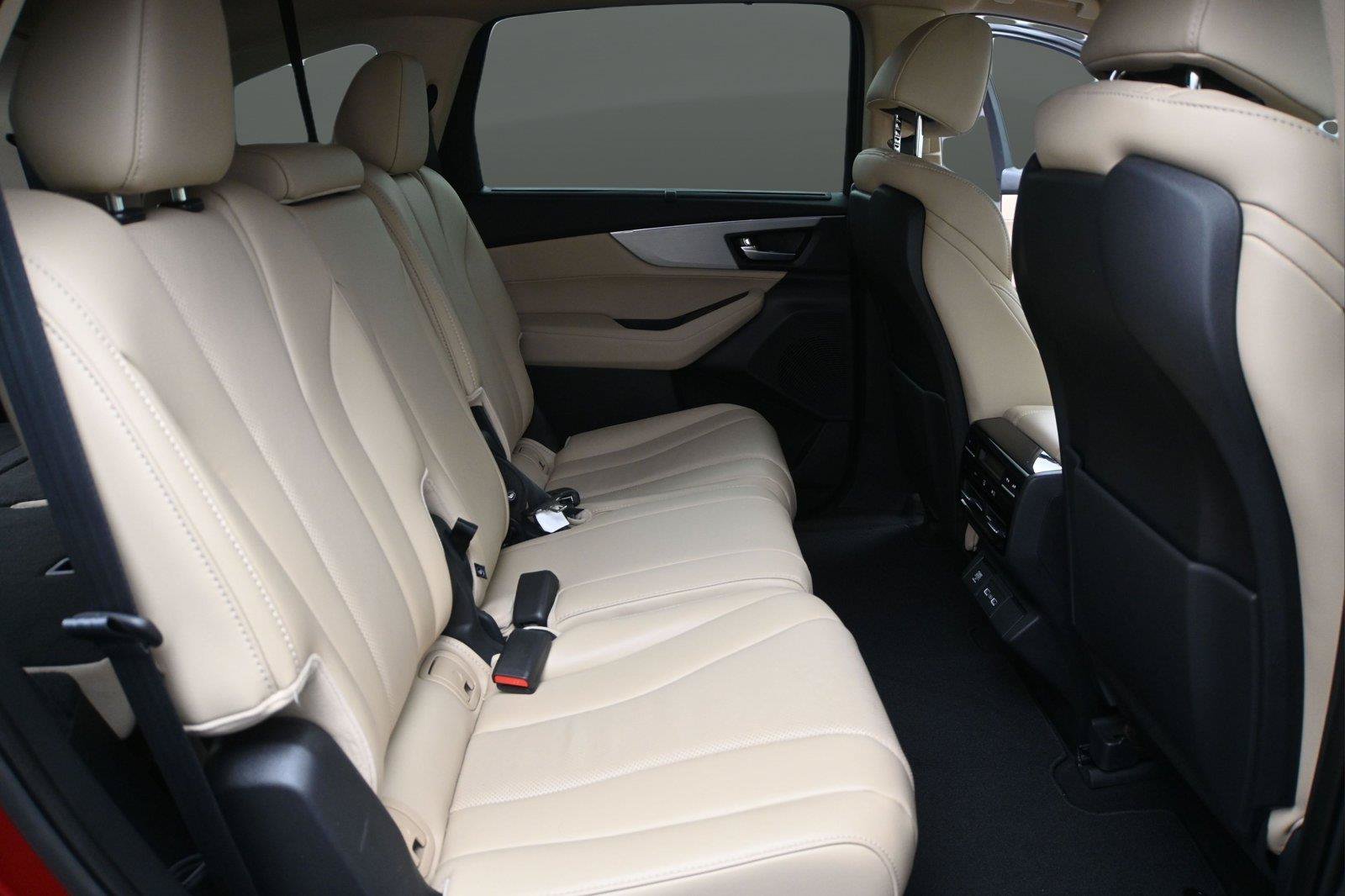 Certified 2024 Acura MDX w/ Technology Package AWD/4WD image 17