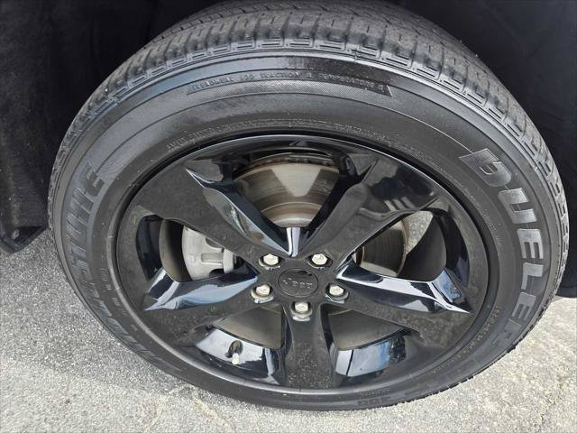 Used 2021 Jeep Grand Cherokee L Laredo AWD/4WD image 9