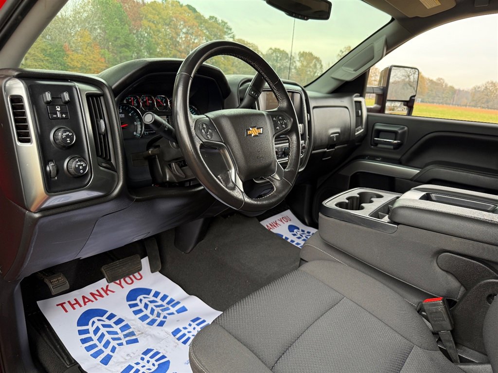 Used 2019 Chevrolet Silverado 1500 LT w/ All Star Edition image 45