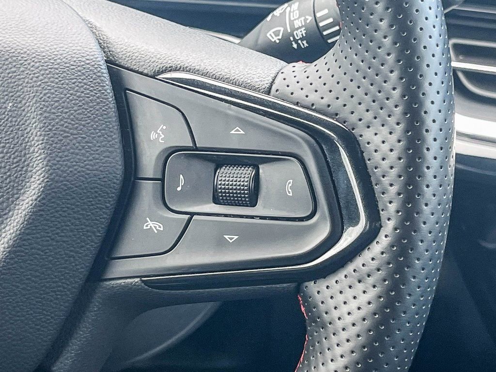 Certified 2024 Chevrolet Trax RS w/ Driver Confidence Package image 23