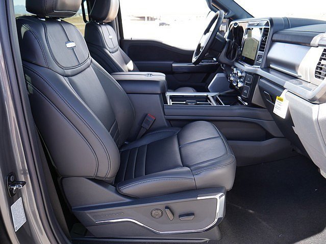 New 2025 Ford F350 Platinum image 32