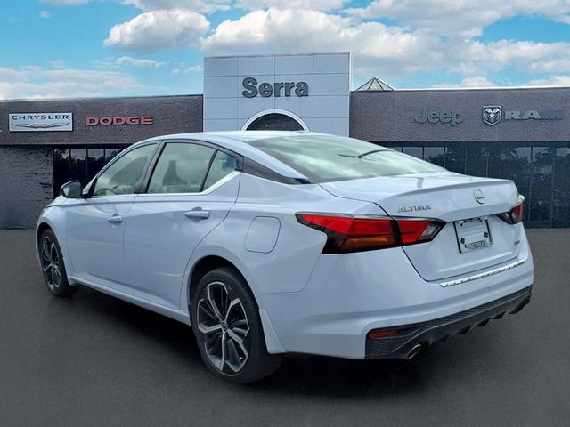 Used 2023 Nissan Altima 2.5 SR AWD/4WD image 4