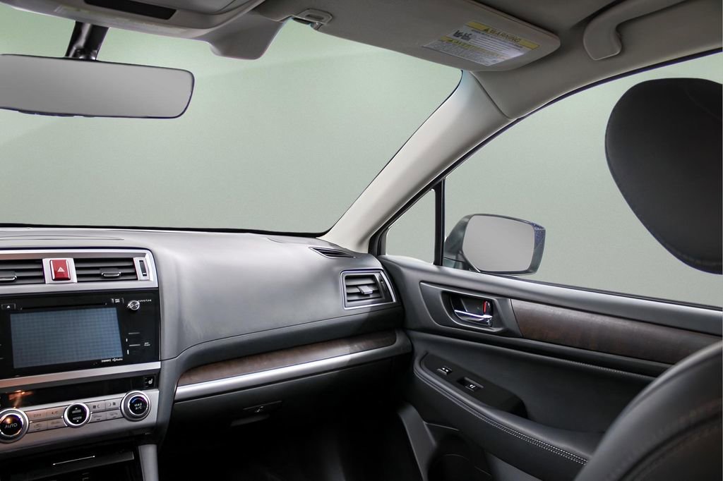 Used 2017 Subaru Outback 2.5i Limited image 15