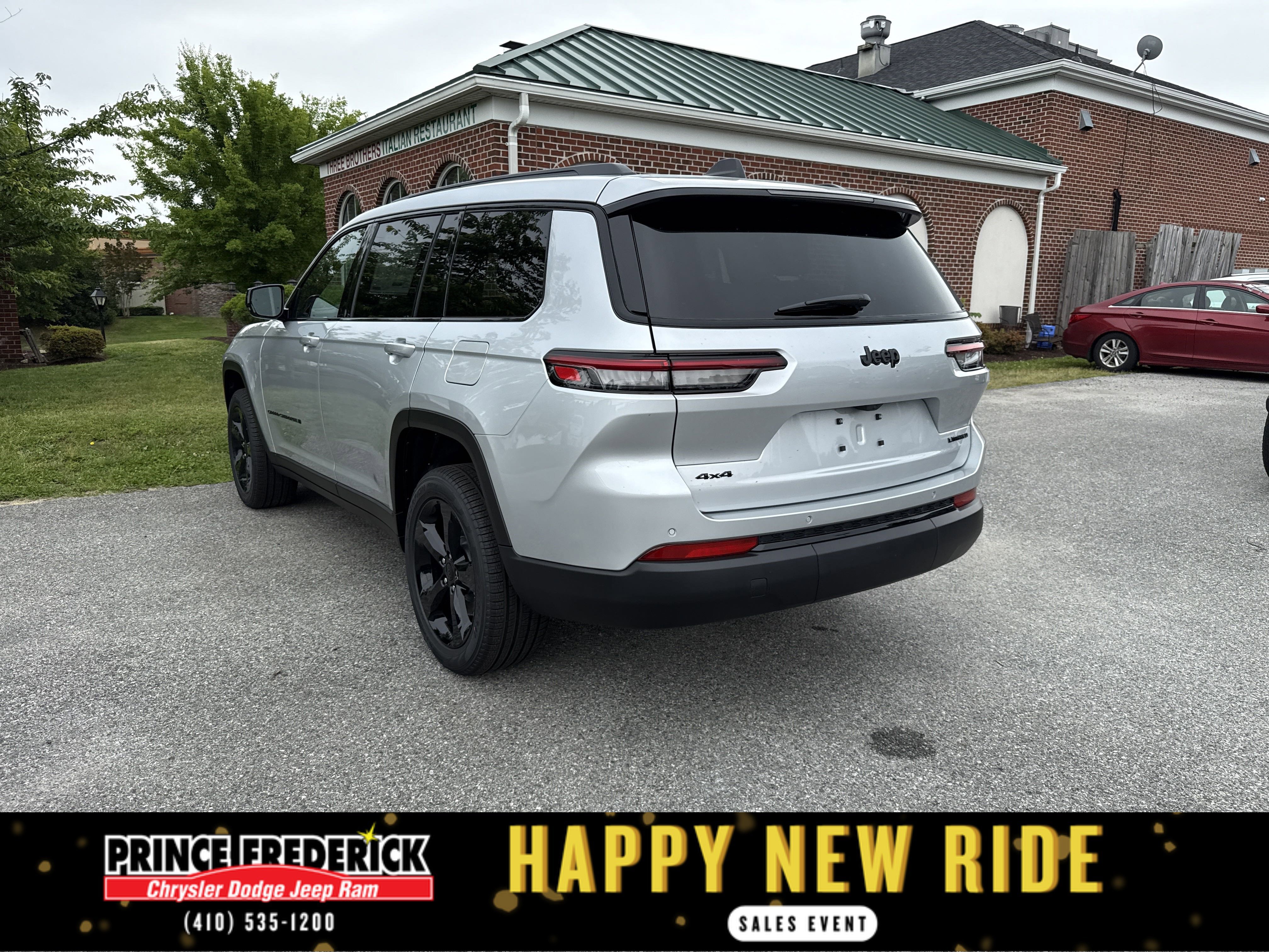 New 2025 Jeep Grand Cherokee L Limited w/ Black Appearance Package image 5