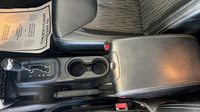 Used 2014 Jeep Wrangler Unlimited Sport AWD/4WD image 11