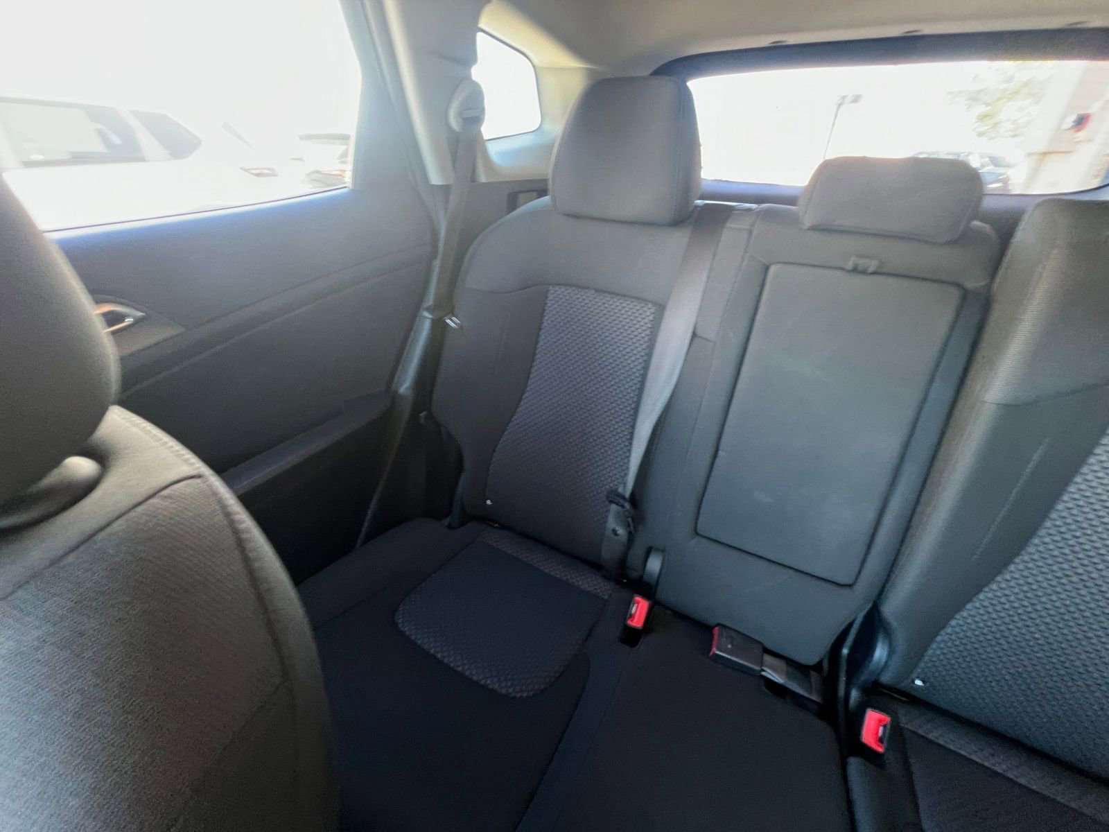 Used 2025 Kia Sportage LX FWD image 39