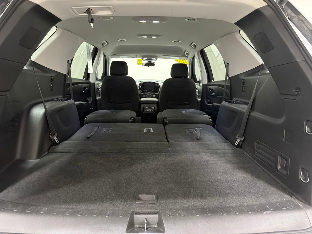Used 2018 Chevrolet Traverse LT image 16