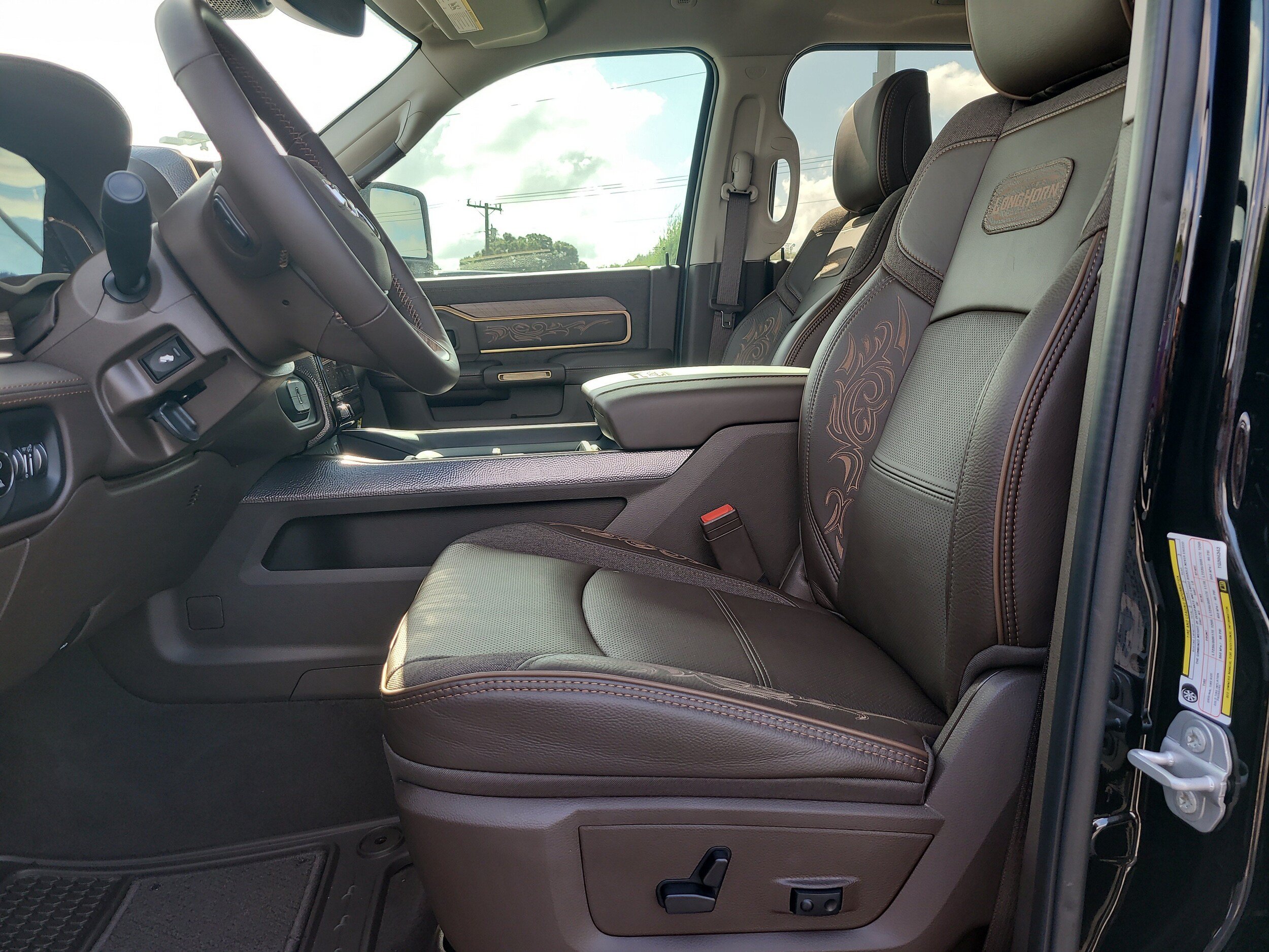 New 2026 RAM 3500 Longhorn AWD/4WD image 13