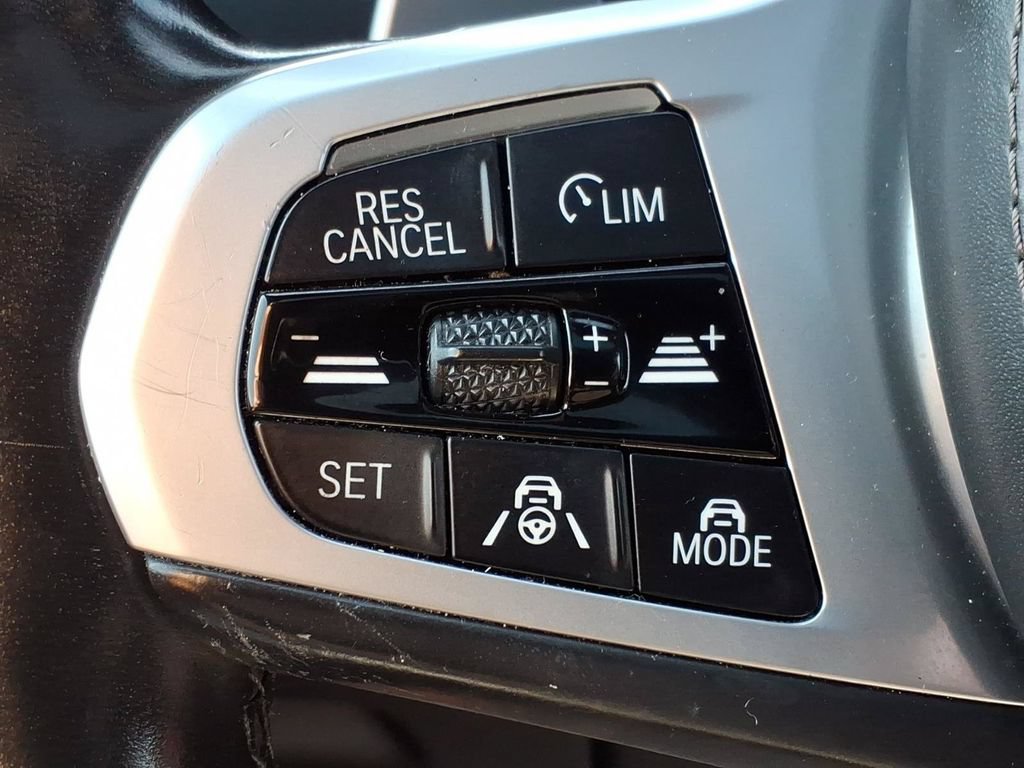 Used 2021 BMW X7 M50i AWD/4WD image 23