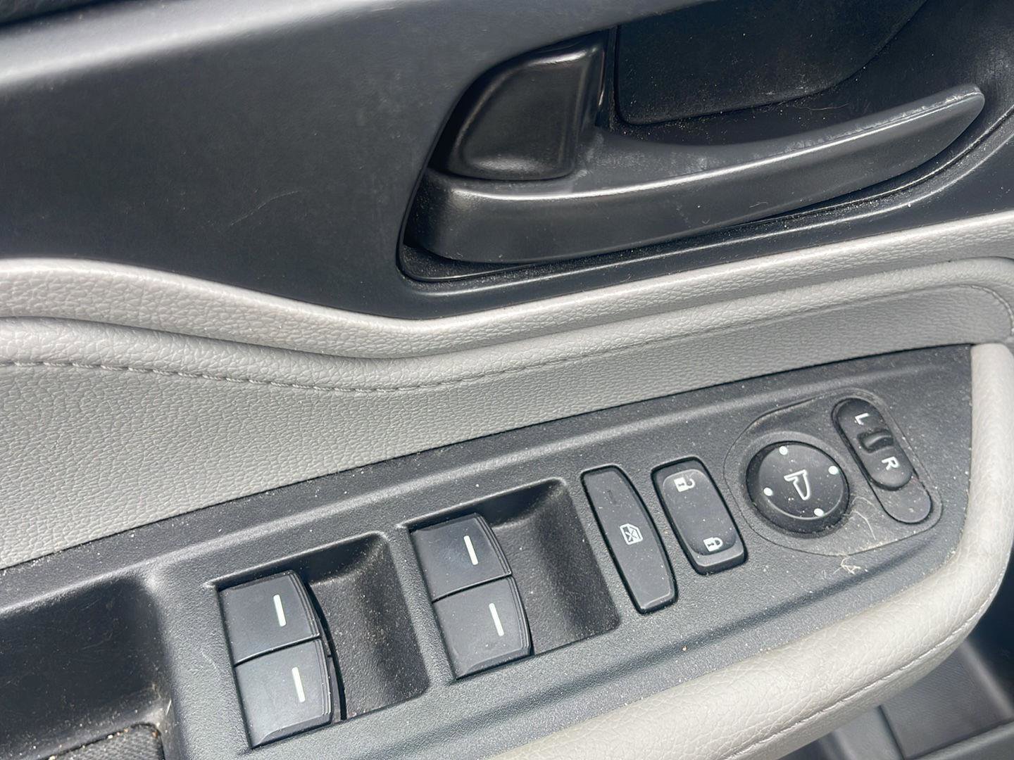 Used 2019 Honda Odyssey EX image 12