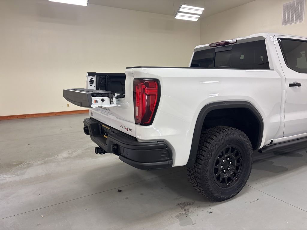 New 2024 GMC Sierra 1500 AT4X w/ AT4X AEV Edition AWD/4WD image 9