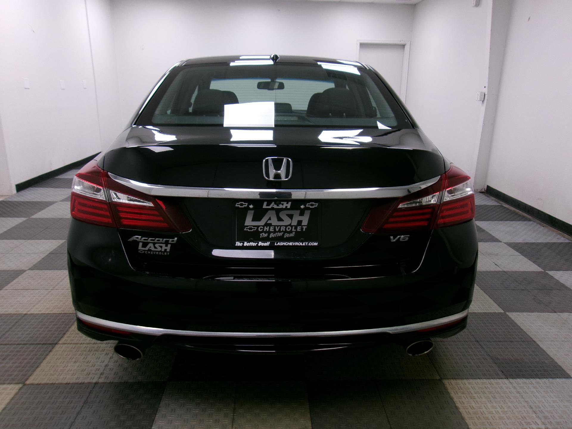 Used 2017 Honda Accord EX-L image 13