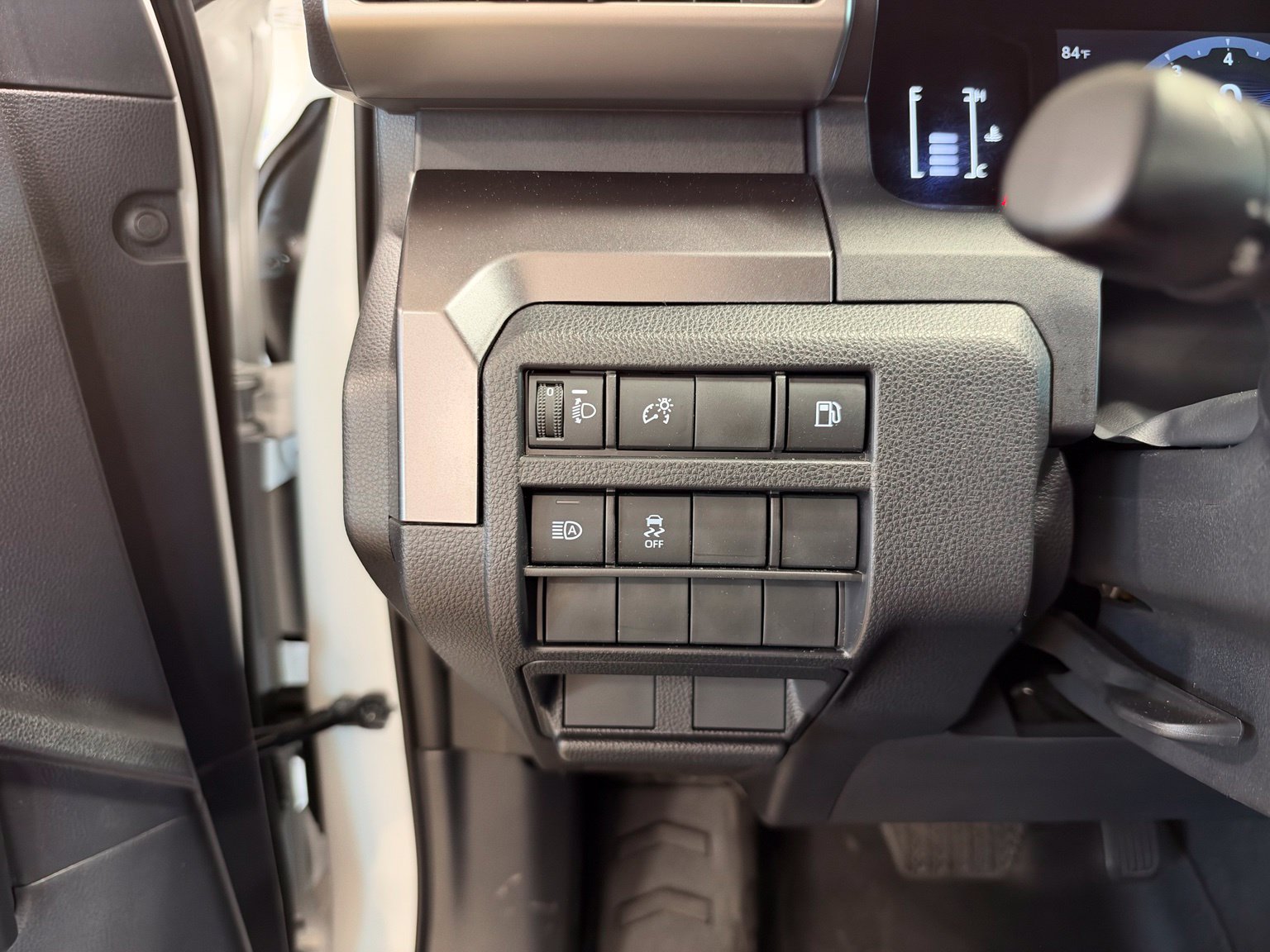 Used 2025 Toyota 4Runner SR5 AWD/4WD image 23