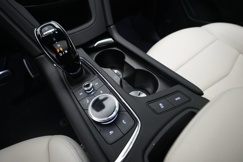 Used 2024 Cadillac XT5 Sportv AWD/4WD image 17