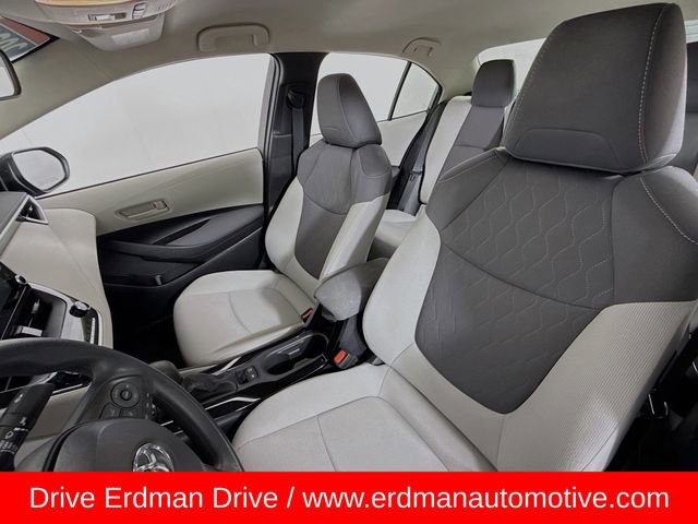 Used 2022 Toyota Corolla LE image 5