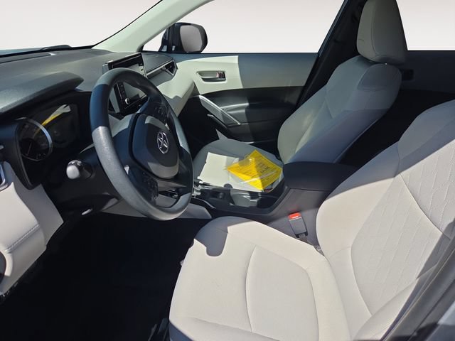 Used 2022 Toyota Corolla Cross L FWD image 11