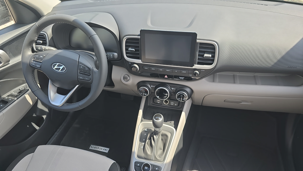 New 2026 Hyundai Venue SEL FWD image 11