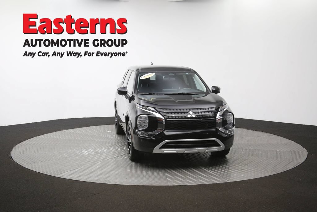 Used 2024 Mitsubishi Outlander SE AWD/4WD image 51