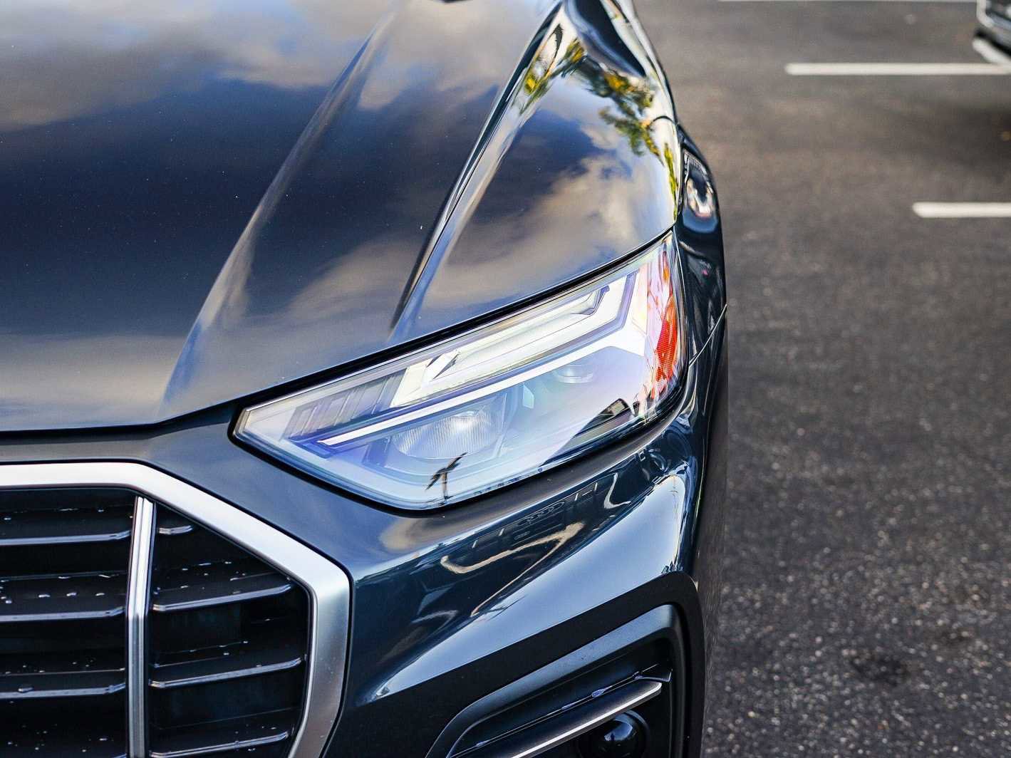 Used 2023 Audi Q5 Premium w/ Convenience Package image 7