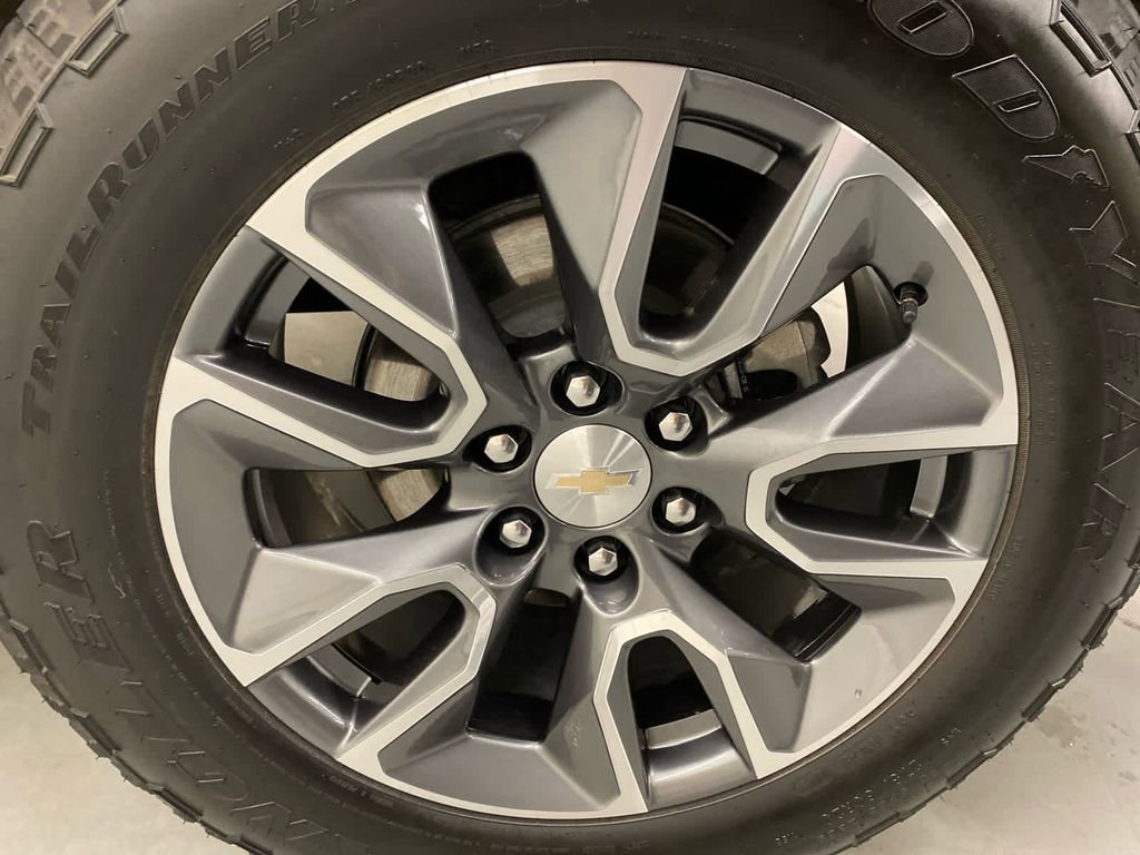 Certified 2024 Chevrolet Silverado 1500 LT image 26