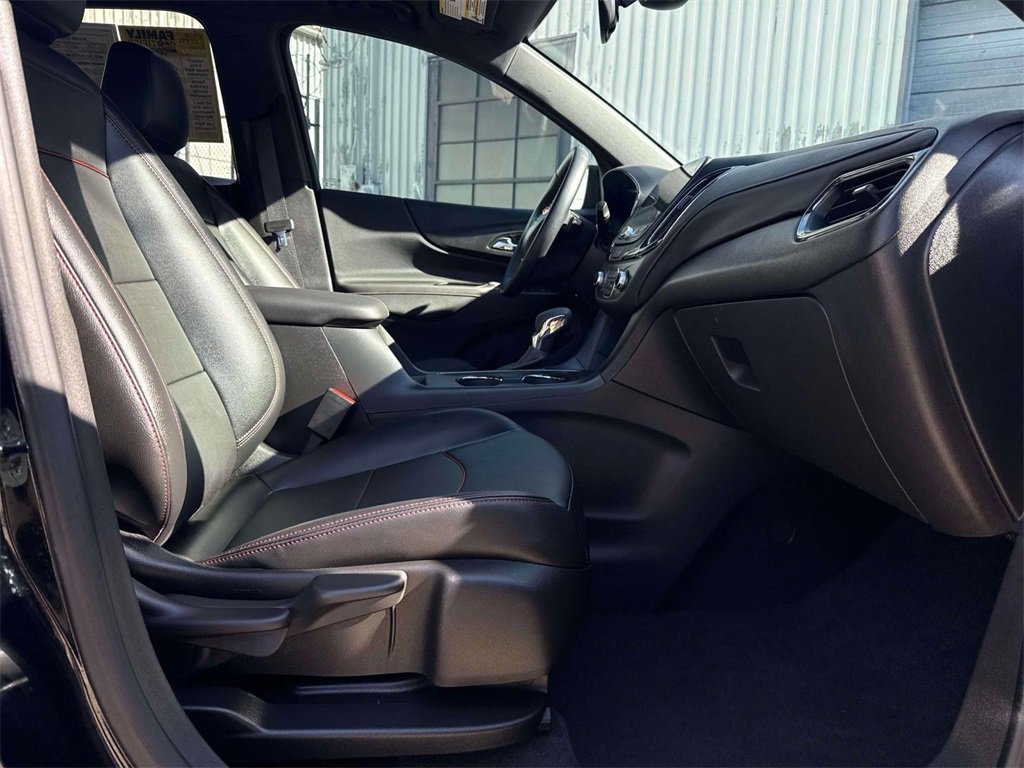 Used 2024 Chevrolet Equinox RS w/ RS Leather Package image 13