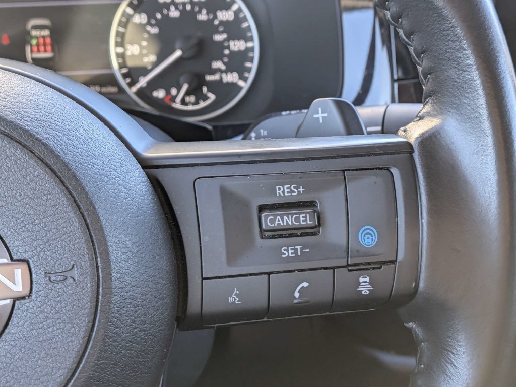 Used 2024 Nissan Pathfinder SV FWD image 22
