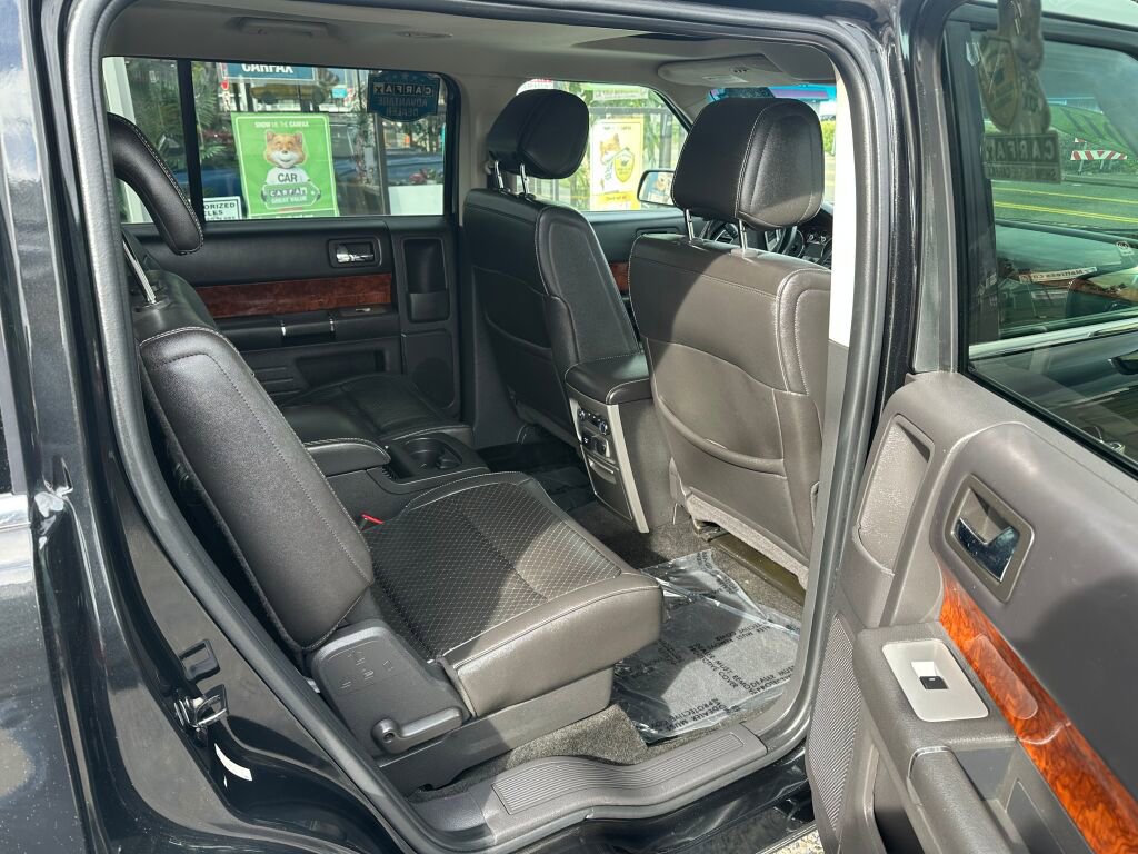 Used 2011 Ford Flex Limited w/ Rapid Spec Order Code AWD/4WD image 17