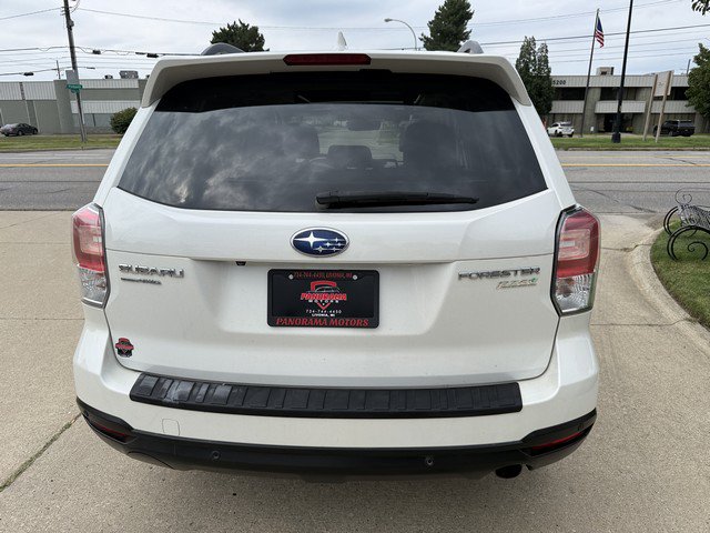 Used 2017 Subaru Forester 2.5i Touring AWD/4WD image 6