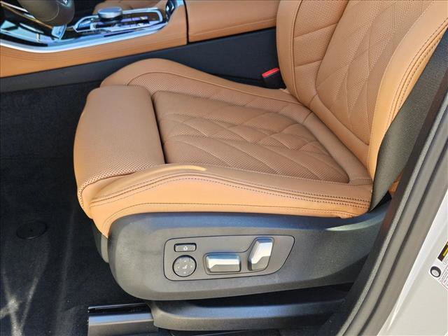 New 2026 BMW X5 sDrive40i image 4