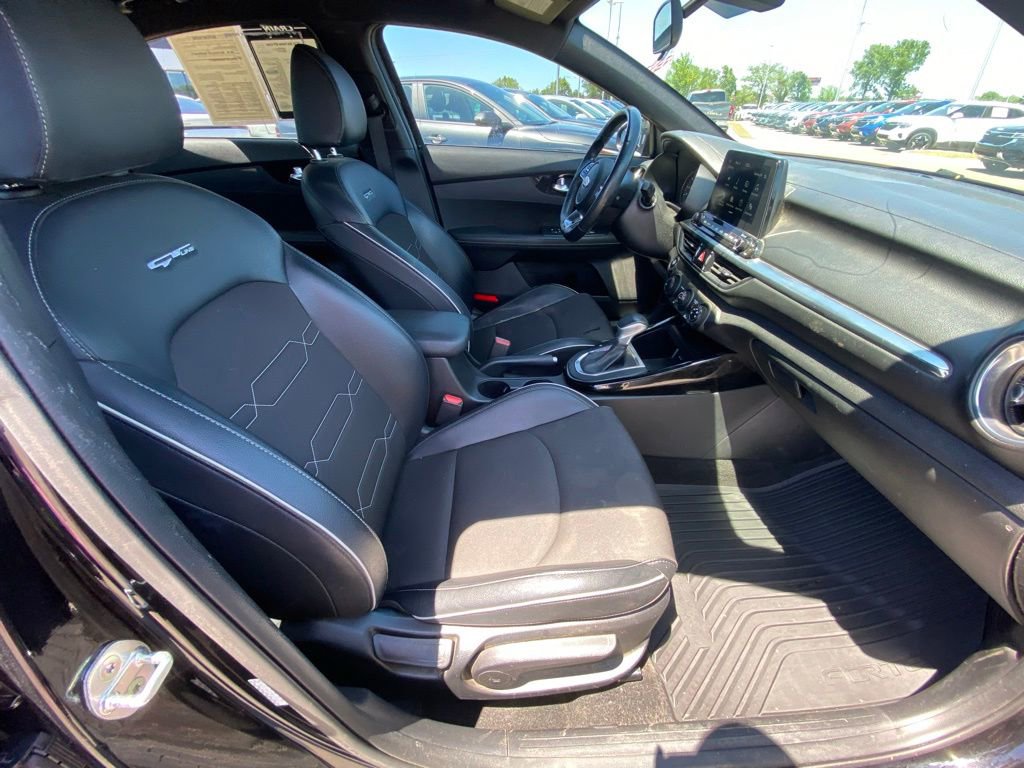 Certified 2021 Kia Forte GT-Line FWD image 24