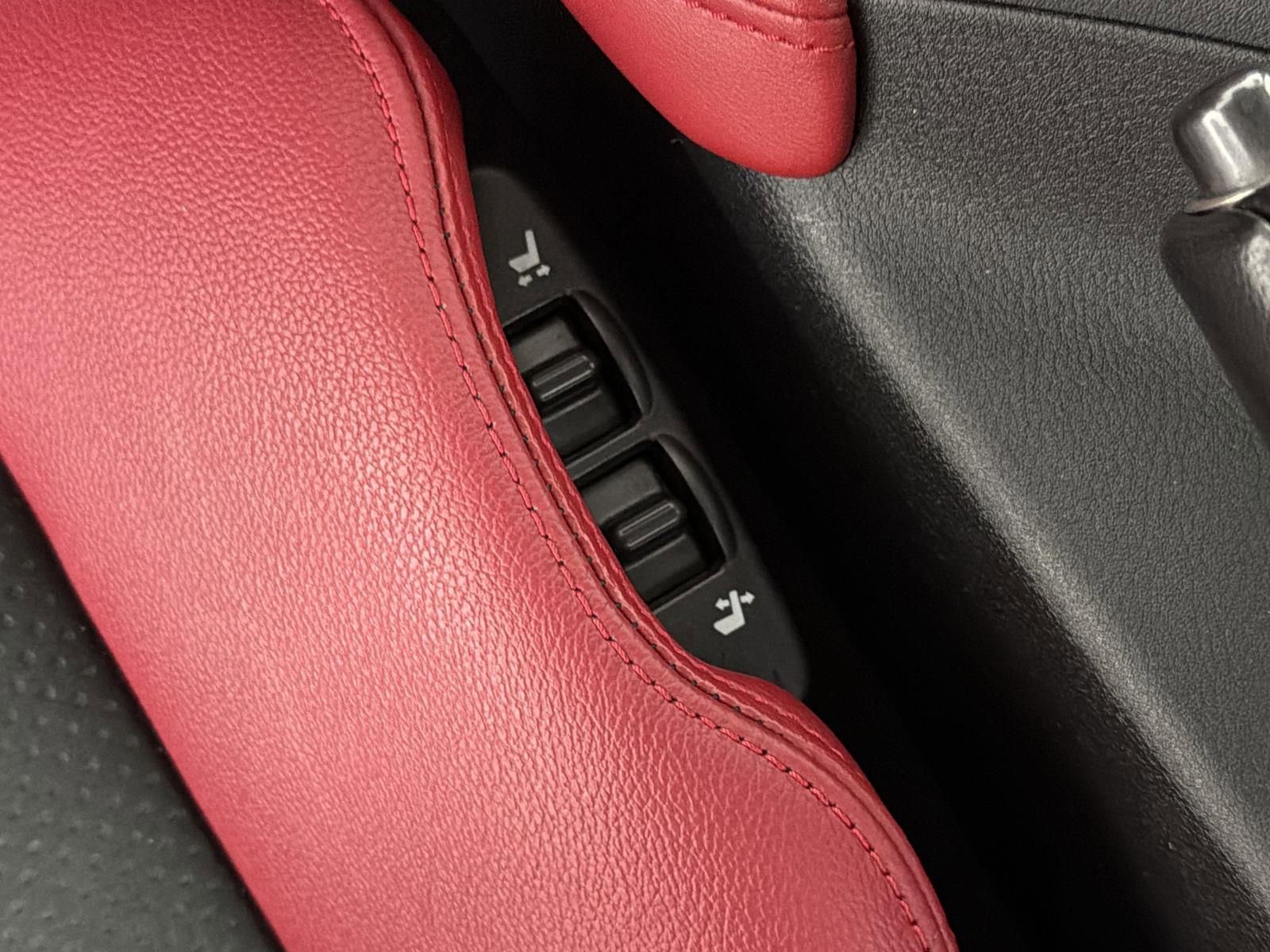 Used 2024 Nissan Z Performance w/ Floor Mat Package image 23