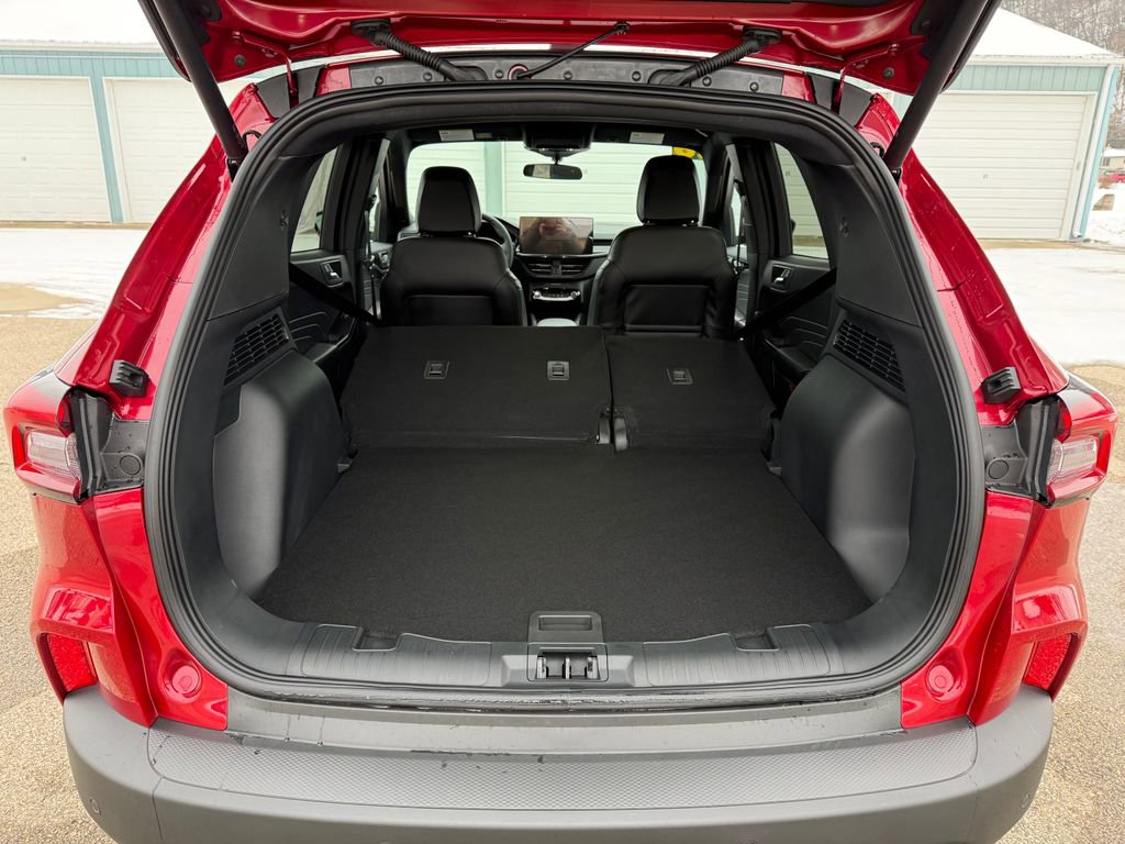 New 2026 Ford Escape ST-Line Select w/ Tech Pack #1 AWD/4WD image 12