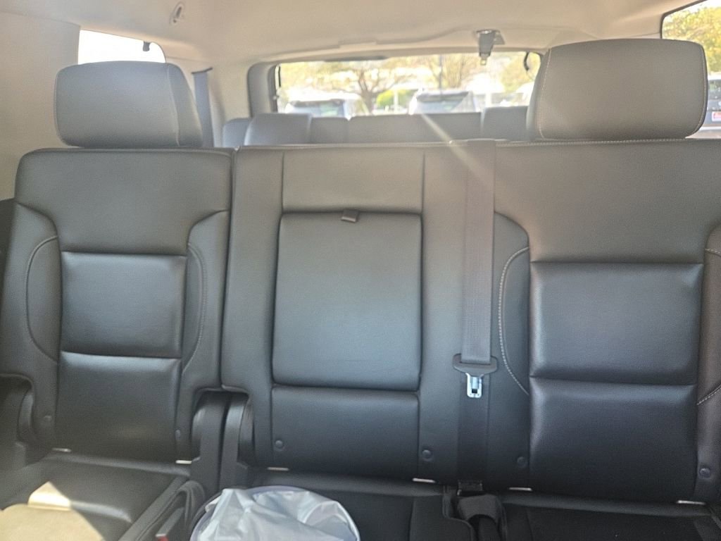 Used 2018 GMC Yukon SLT image 16
