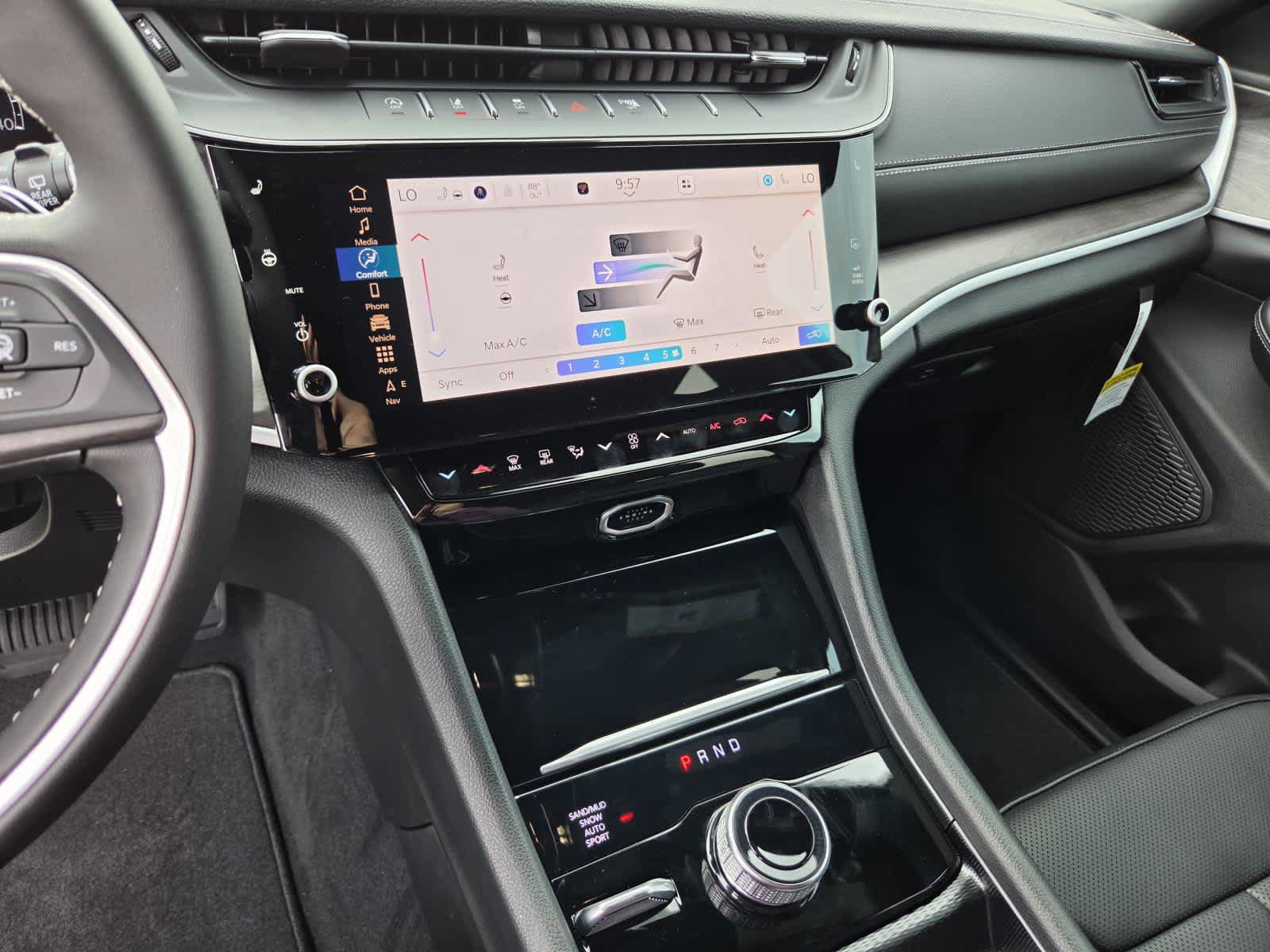 New 2026 Jeep Grand Cherokee Limited AWD/4WD image 18