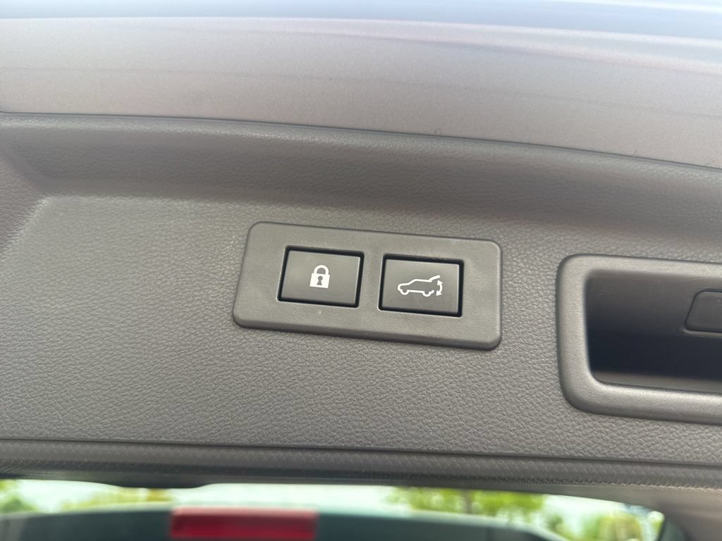 Used 2023 Subaru Forester Touring AWD/4WD image 27