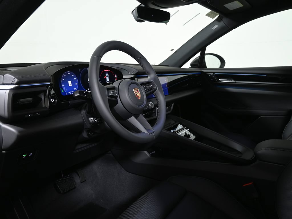 New 2026 Porsche Macan 4 Electric AWD/4WD image 4