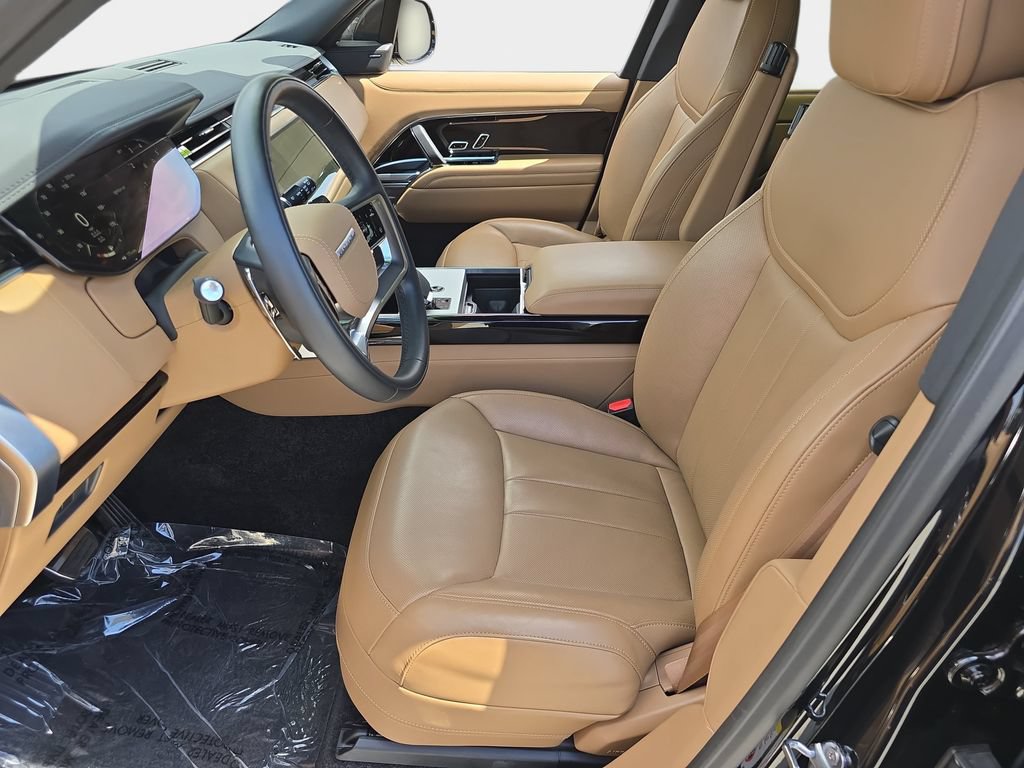 Certified 2025 Land Rover Range Rover Long Wheelbase SE AWD/4WD image 17