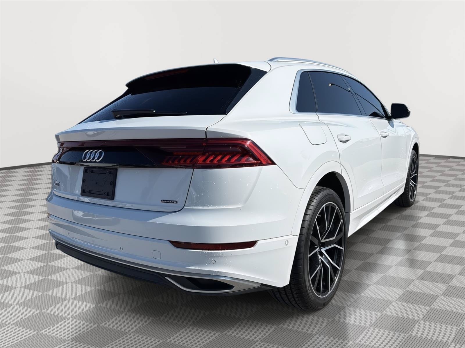 Used 2023 Audi Q8 Premium w/ Convenience Package AWD/4WD image 5