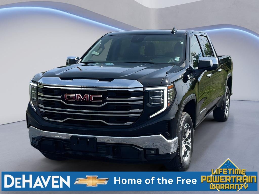 Used 2025 GMC Sierra 1500 SLT AWD/4WD image 1