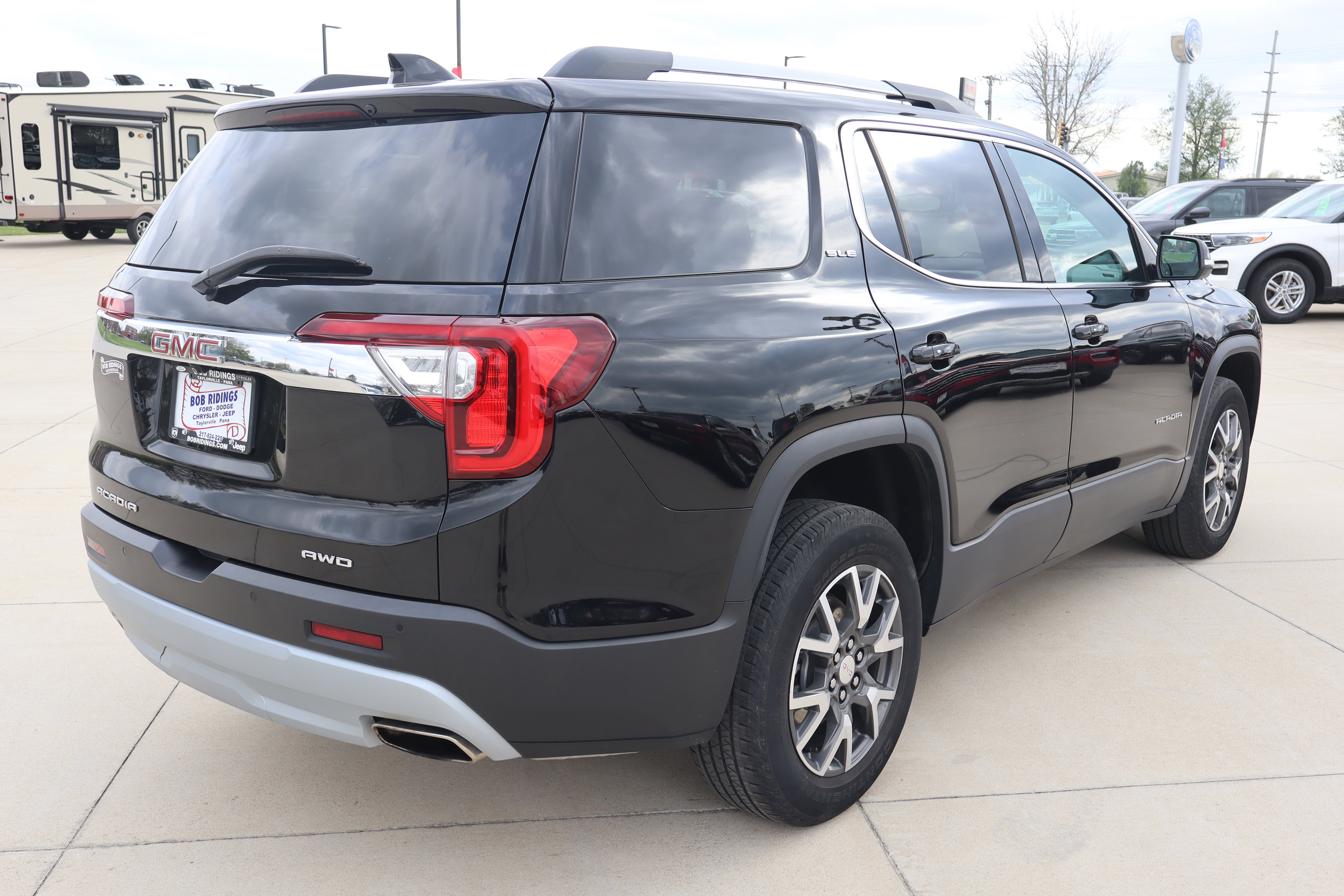 Used 2023 GMC Acadia SLE w/ Driver Convenience Package AWD/4WD image 6