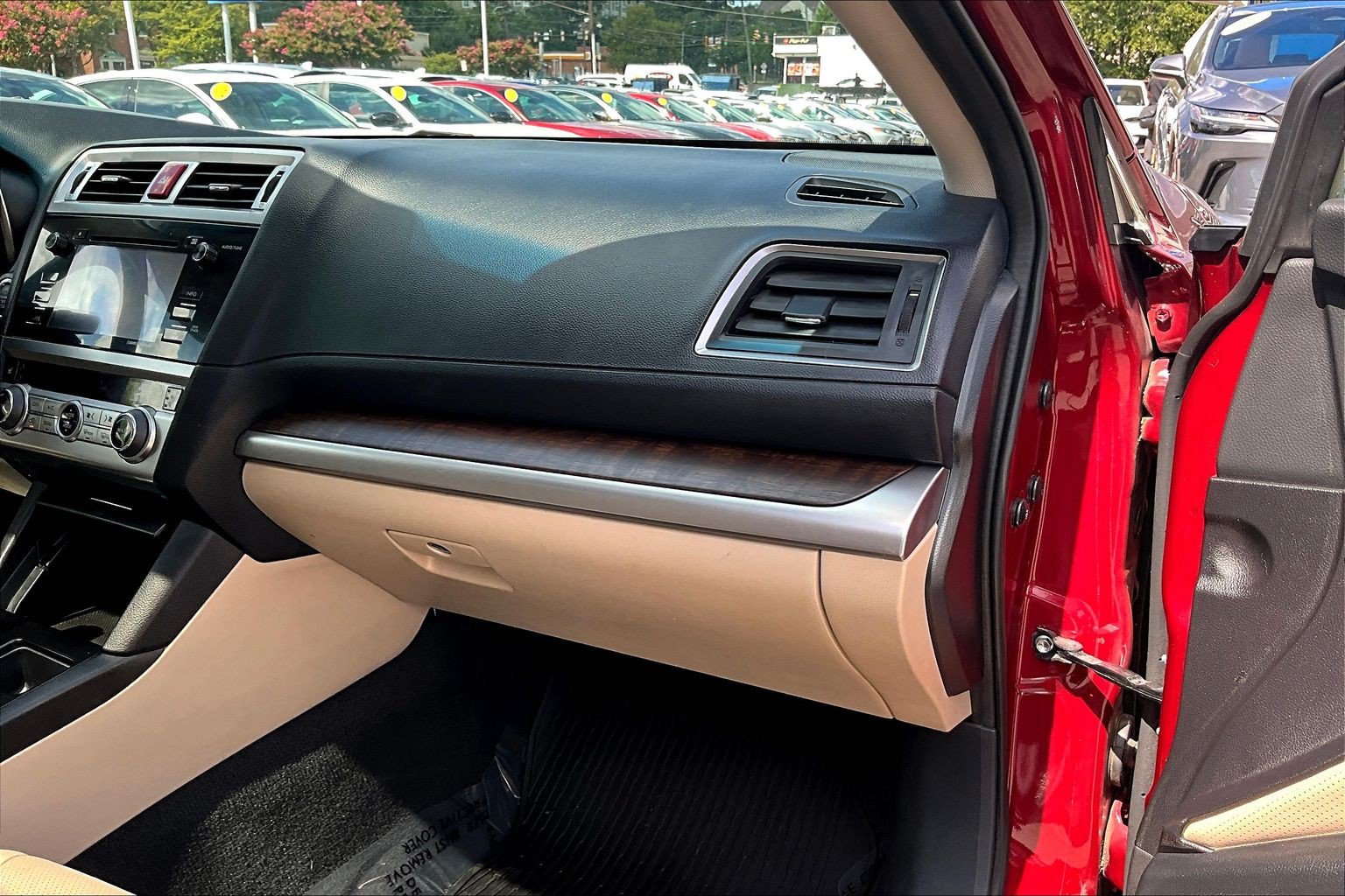 Used 2017 Subaru Outback 2.5i Limited AWD/4WD image 16