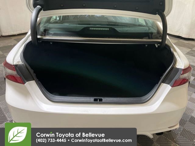 Used 2024 Toyota Camry SE image 17