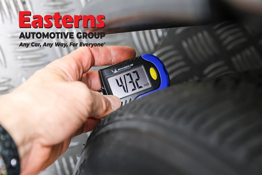 Used 2023 Nissan Kicks SR w/ SR Premium Package image 29