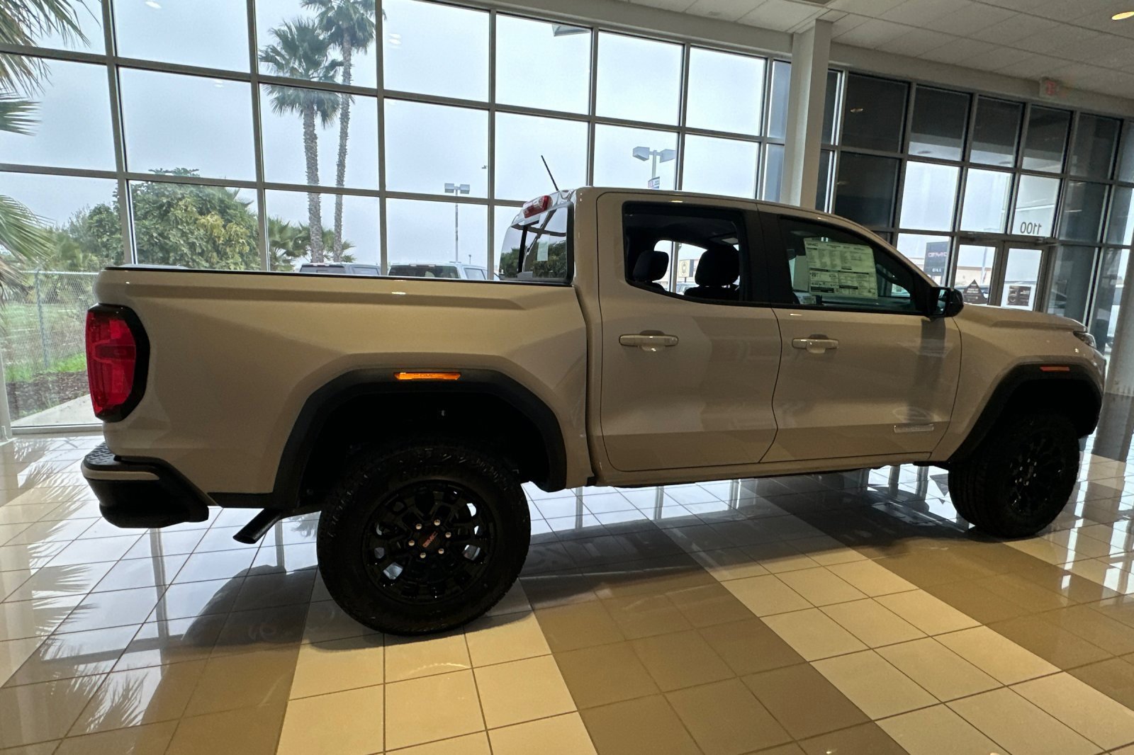 New 2026 GMC Canyon Elevation image 8