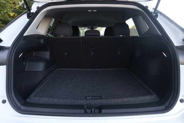 New 2025 Volkswagen Tiguan S image 7